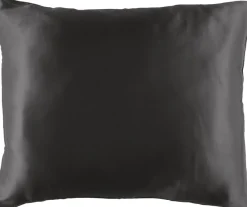 Fanni K Tyynyliina Silk 50x60 cm hiili