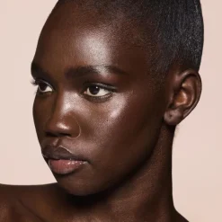 Fenty Beauty Cheeks Out Freestyle Cream Bronzer voidemainen aurinkopuuteri 6,23 g