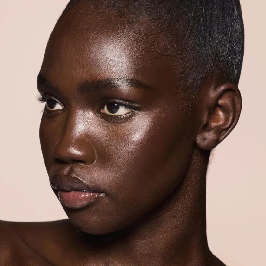 Fenty Beauty Cheeks Out Freestyle Cream Bronzer voidemainen aurinkopuuteri 6,23 g