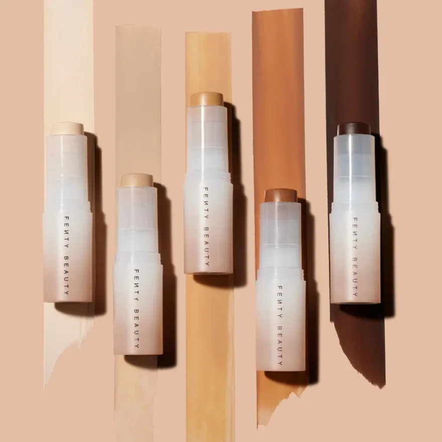 Fenty Beauty Eaze Drop Blur + Smooth Tint Stick kasvomeikkipuikko 9 g