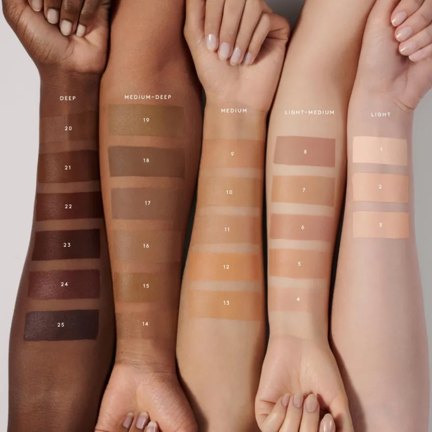 Fenty Beauty Eaze Drop Blur + Smooth Tint Stick kasvomeikkipuikko 9 g