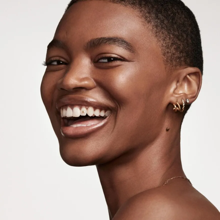 Fenty Beauty Eaze Drop Blur + Smooth Tint Stick kasvomeikkipuikko 9 g