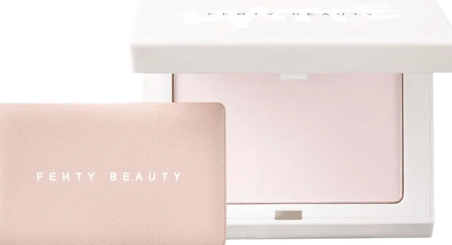 Fenty Beauty Halftime Invisimatte Blotting 2.0 Universal Powder kiinteä puuteri 8,5 g