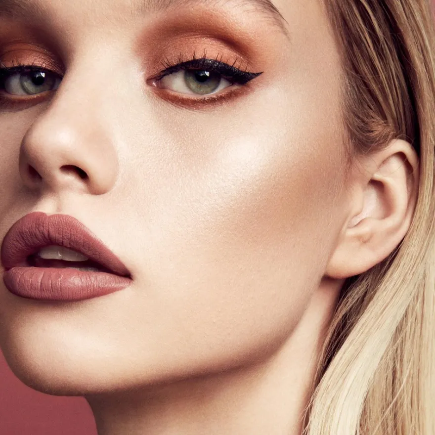 Fenty Beauty Stunna Lip Paint nestemäinen huulipuna 4ml