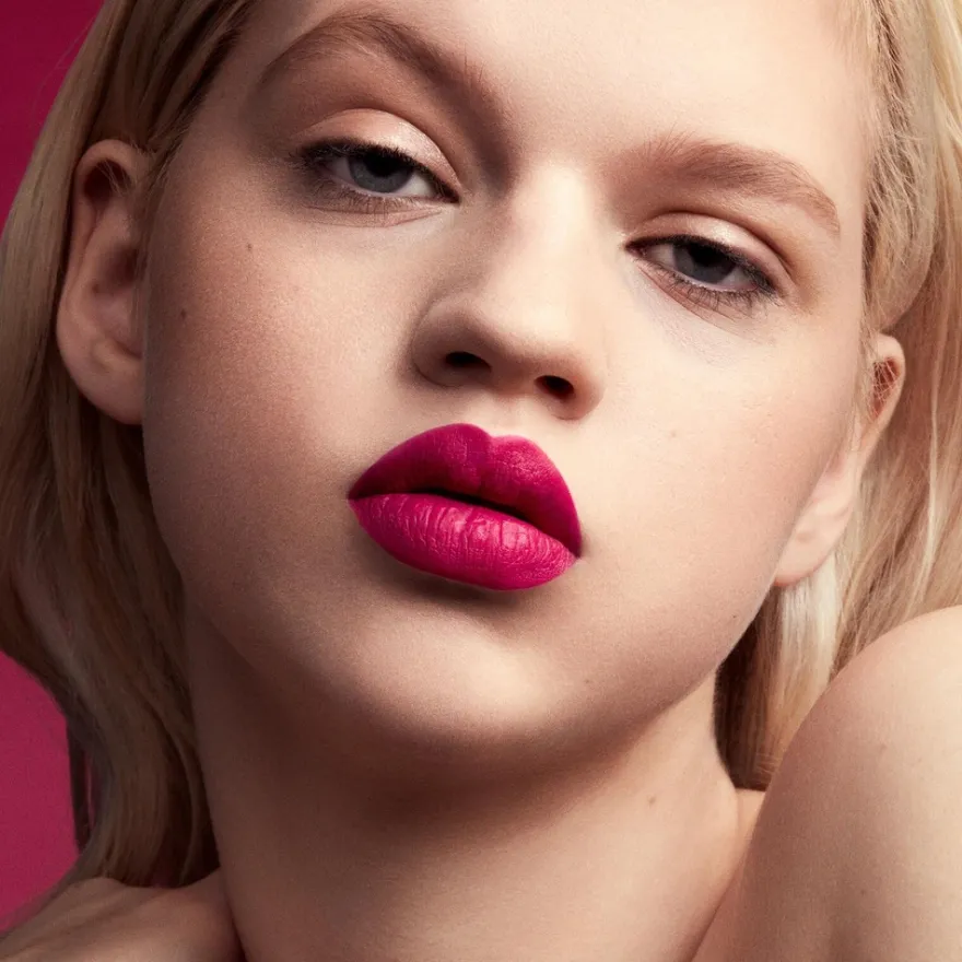 Fenty Beauty Stunna Lip Paint nestemäinen huulipuna 4ml