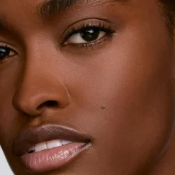 Fenty Beauty We're Even Hydrating Longwear Concealer peitevoide 8 ml