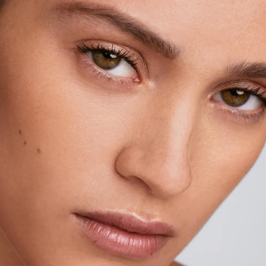 Fenty Beauty We're Even Hydrating Longwear Concealer peitevoide 8 ml