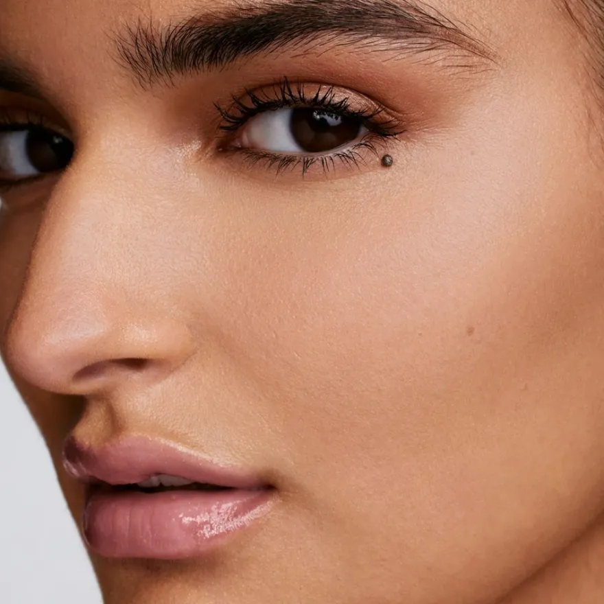 Fenty Beauty We're Even Hydrating Longwear Concealer peitevoide 8 ml