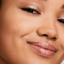 Fenty Beauty We're Even Hydrating Longwear Concealer peitevoide 8 ml