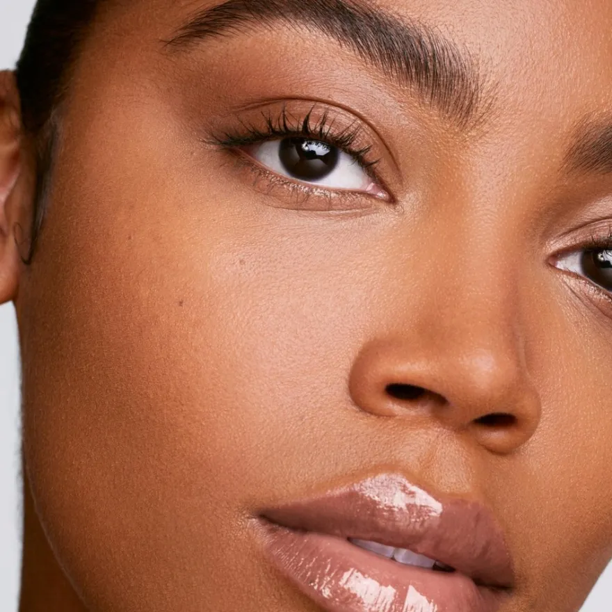 Fenty Beauty We're Even Hydrating Longwear Concealer peitevoide 8 ml