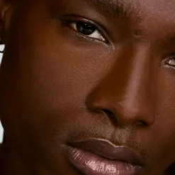 Fenty Beauty We're Even Hydrating Longwear Concealer peitevoide 8 ml