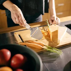 Fiskars FF Juustohöylä kovalle juustolle