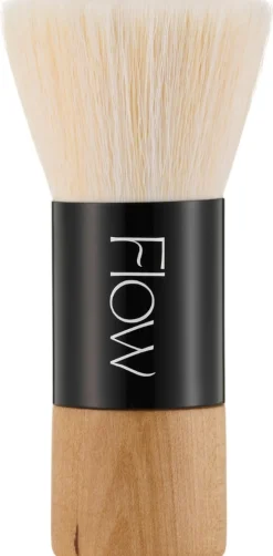 Flow Cosmetics Flat Brush Foundation Kabuki meikkivoidesivellin