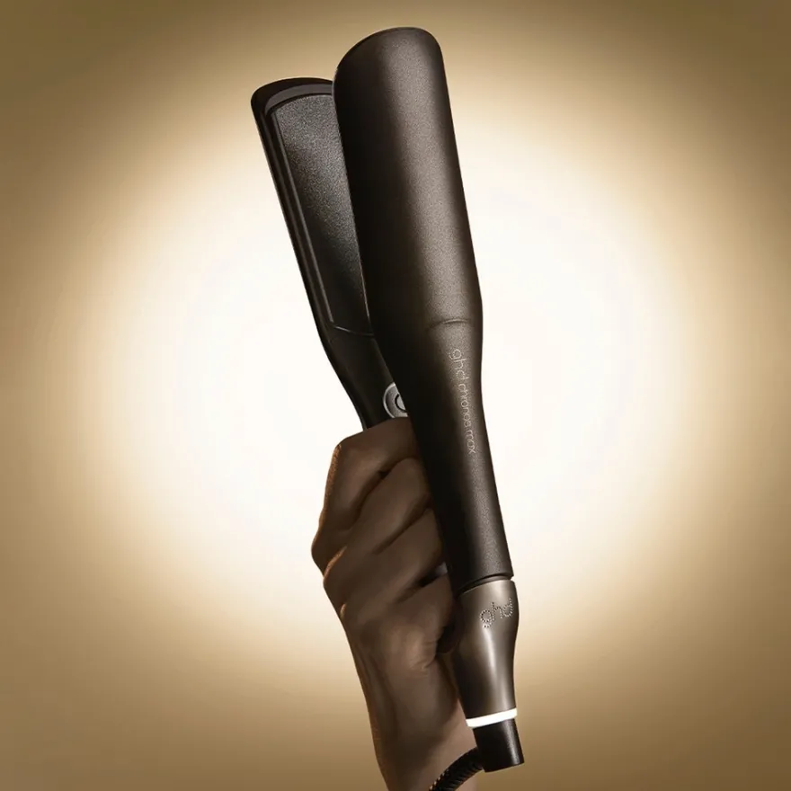 ghd Chronos Max - leveä muotoilurauta musta