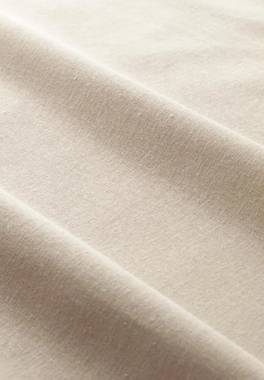 Åhléns Home Mika pöytäliina 145x250 cm beige