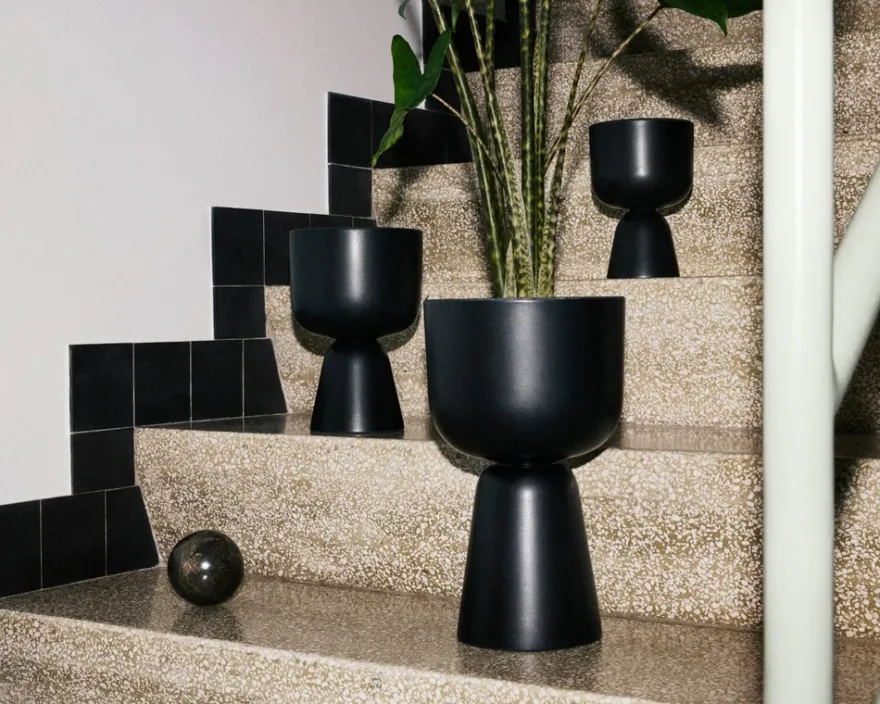 Iittala Nappula ruukku 320x190 mm matta musta