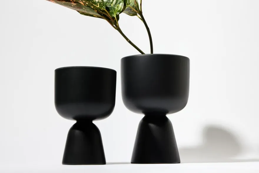 Iittala ruukku Nappula 190x125 mm matta musta