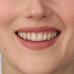 Isadora Perfect Moisture Lipstick huulipuna 151 Precious Rose 4 g