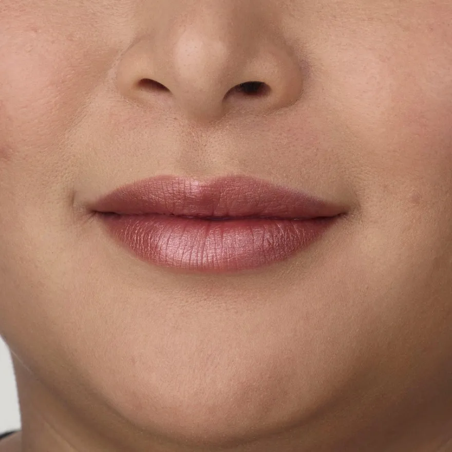 Isadora Perfect Moisture Lipstick huulipuna 151 Precious Rose 4 g