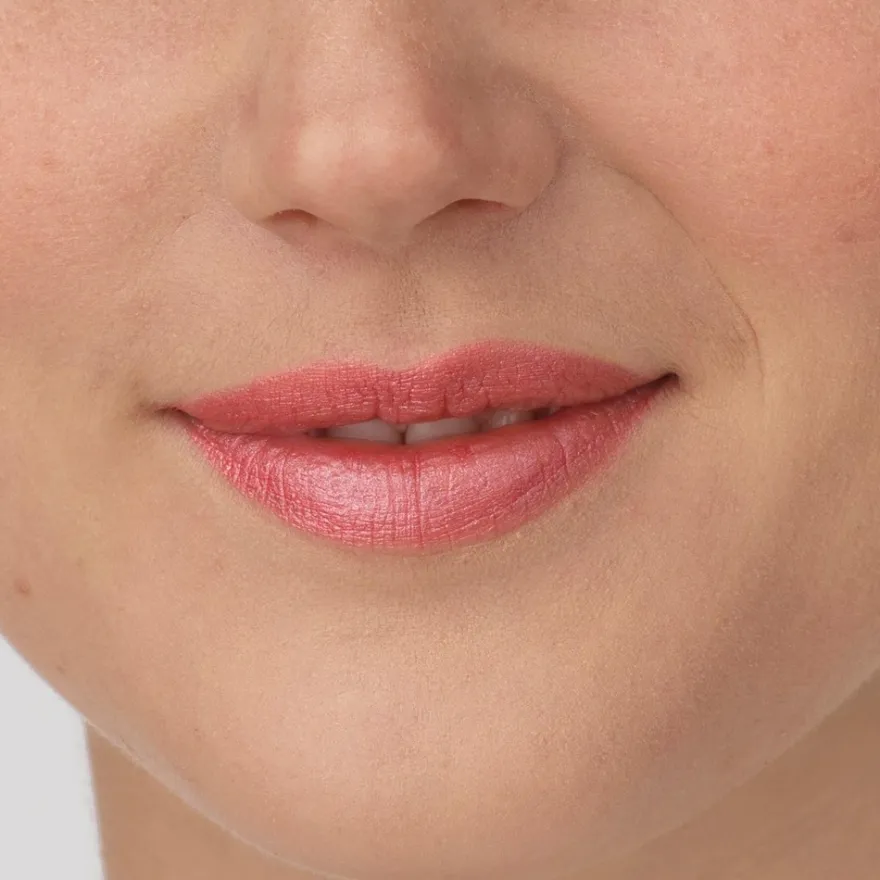 Isadora Perfect Moisture Lipstick huulipuna 151 Precious Rose 4 g