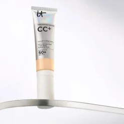 It Cosmetics Your Skin But Better™ CC+™ Foundation SPF 50+ meikkivoide 32 ml