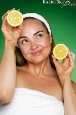 KakkoBrows Cosmetics Ripsien ja kulmien pesuvaahto