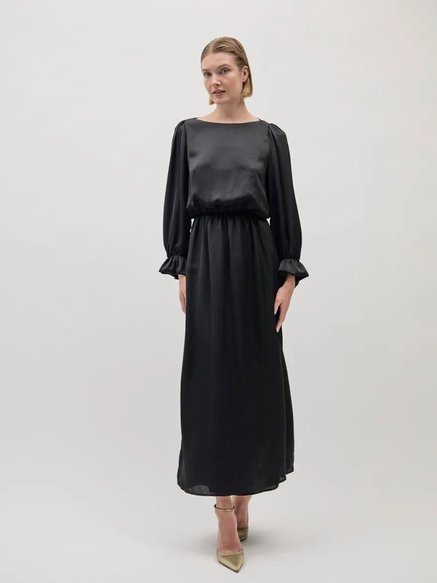 Katri Niskanen Emmy mekko