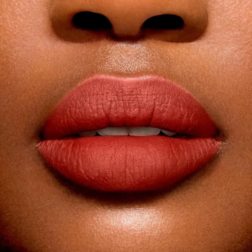 Lancôme L'Absolu Rouge Intimatte huulipuna