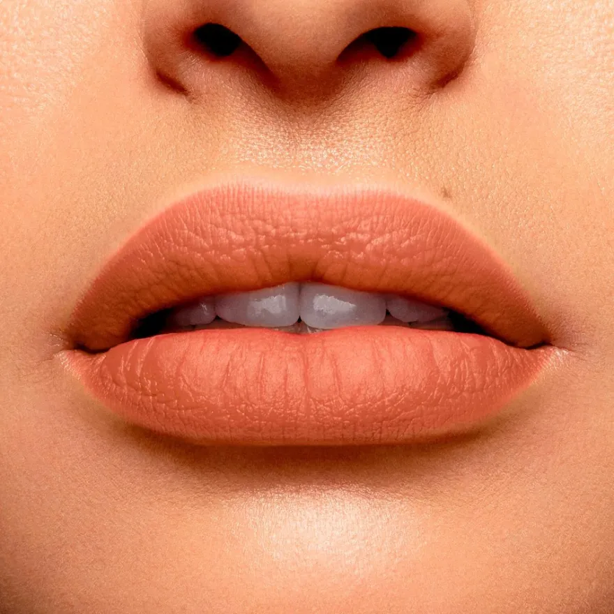 Lancôme L'Absolu Rouge Intimatte huulipuna