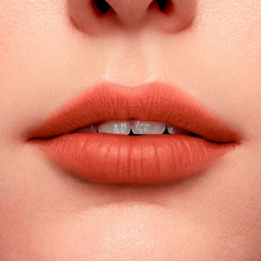 Lancôme L'Absolu Rouge Intimatte huulipuna