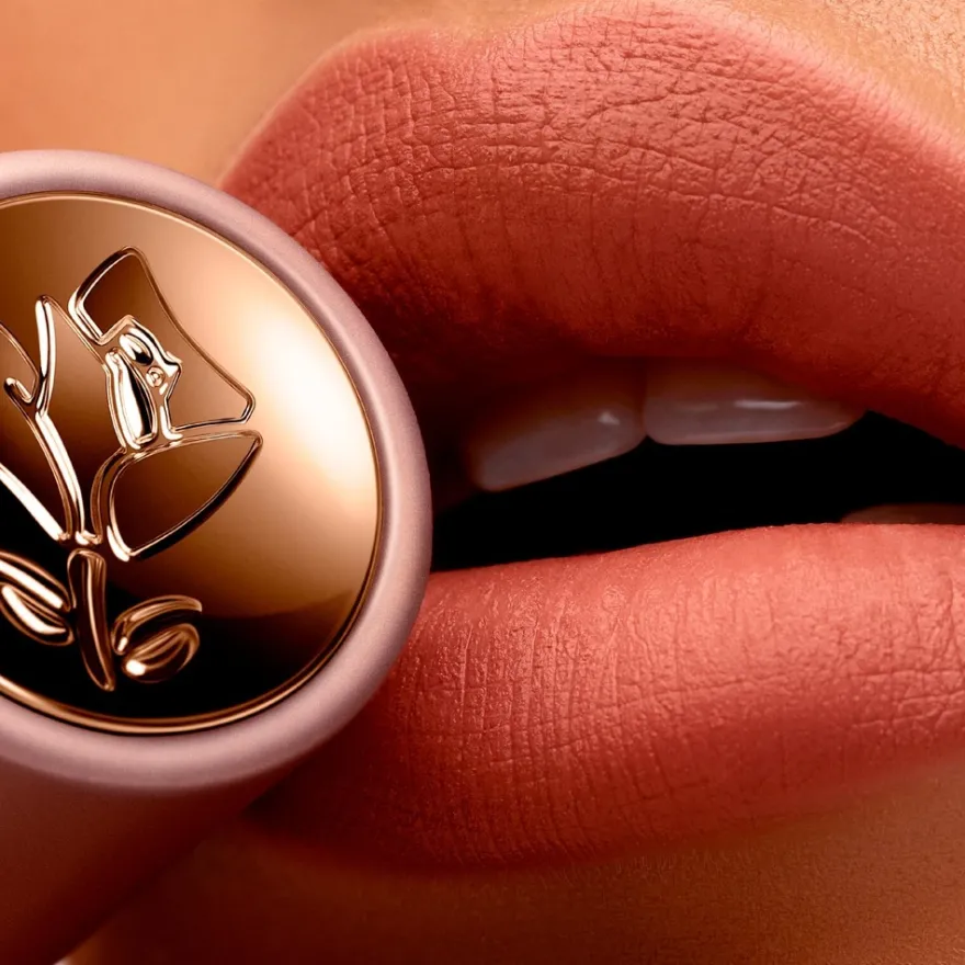 Lancôme L'Absolu Rouge Intimatte huulipuna