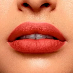 Lancôme L'Absolu Rouge Intimatte huulipuna
