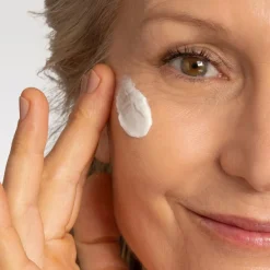 Lancôme Rénergie Multi-Lift Nuit Night Cream yövoide 50 ml