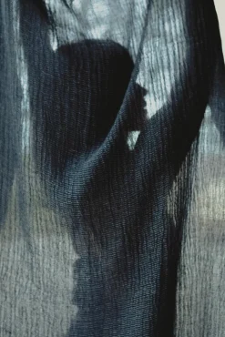 Lapuan Kankurit Nyytti jättipyyhe 95x180cm musta-mustikka