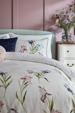 Laura Ashley Hawling Irises tuplapussilakanasetti 230x220 + 2kpl 50x60cm