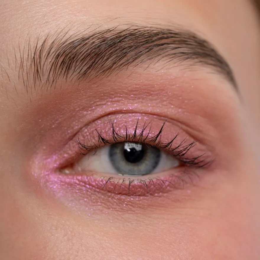 LH cosmetics Crayon -monikäyttöinen rajauskynä 1,1 g