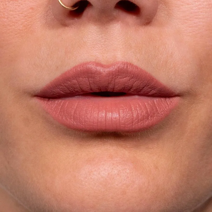 LH cosmetics Crayon -monikäyttöinen rajauskynä 1,1 g
