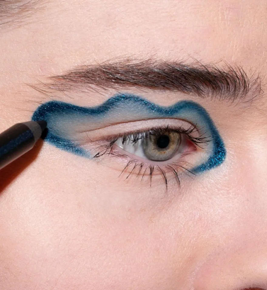 LH cosmetics Crayon -monikäyttöinen rajauskynä 1,1 g