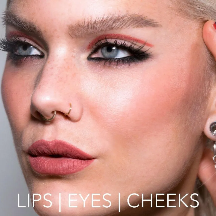 LH cosmetics Crayon -monikäyttöinen rajauskynä 1,1 g