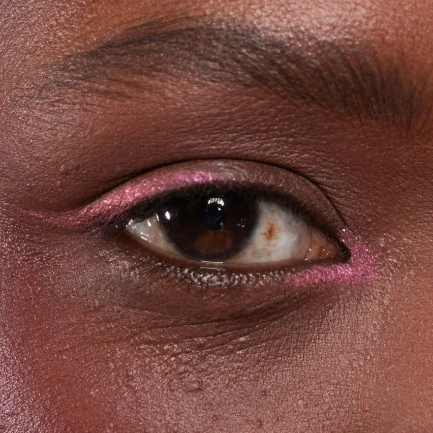 LH cosmetics Crayon -monikäyttöinen rajauskynä 1,1 g