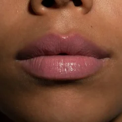 LH cosmetics Fantastick -huulipuna 2 g