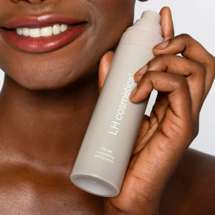 LH cosmetics Long Lasting Setting Spray meikinkiinnityssuihke 100 ml