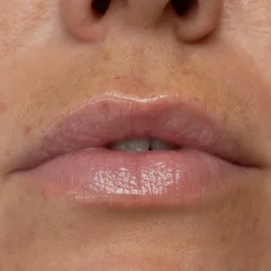 LH cosmetics Plush -huulikiilto 10 ml