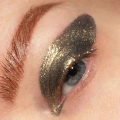 LH cosmetics Sparkl -nestemäinen luomiväri 3,3 ml