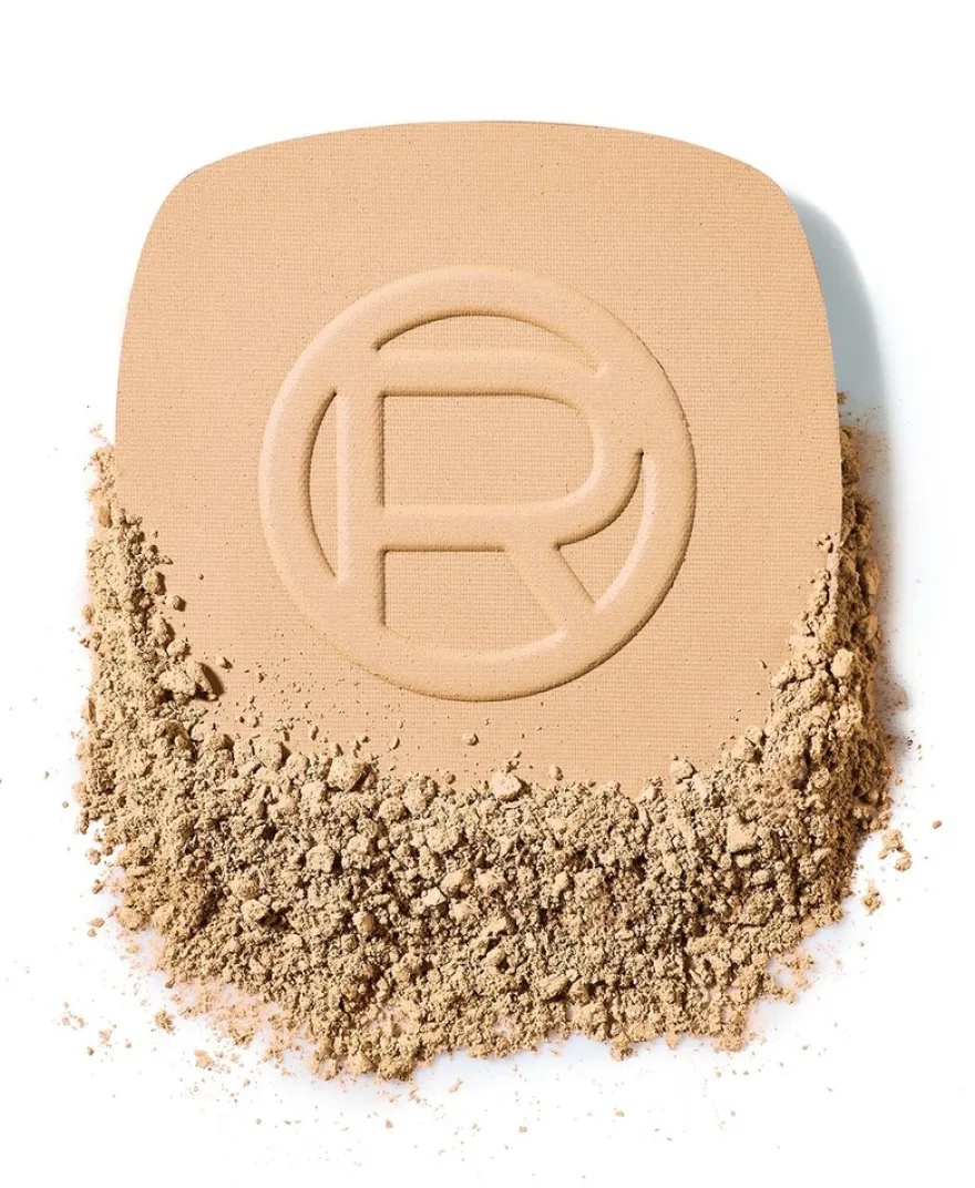 L'Oréal Paris Infaillible 24H Fresh Wear Foundation in a Powder Meikkipuuteri Warm Undertone 30 ml