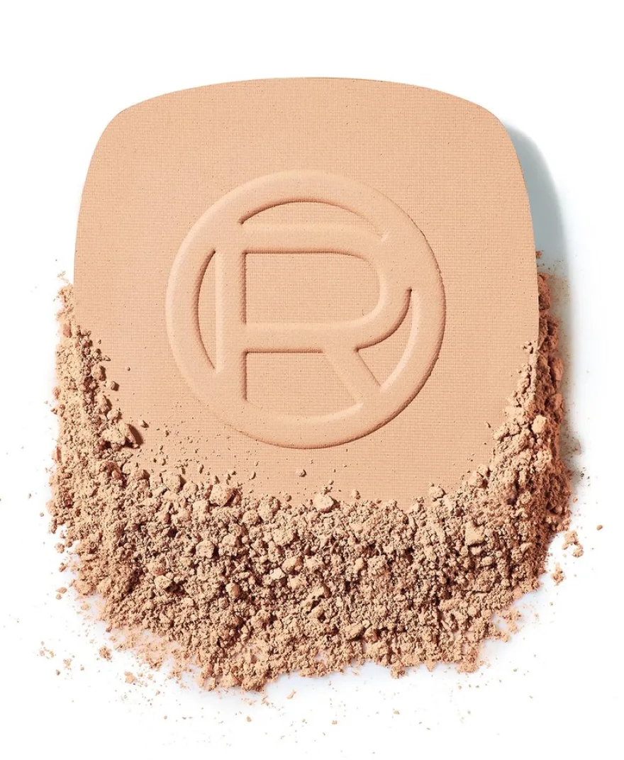 L'Oréal Paris Infaillible 24H Fresh Wear Foundation in a Powder Meikkipuuteri Warm Undertone 30 ml