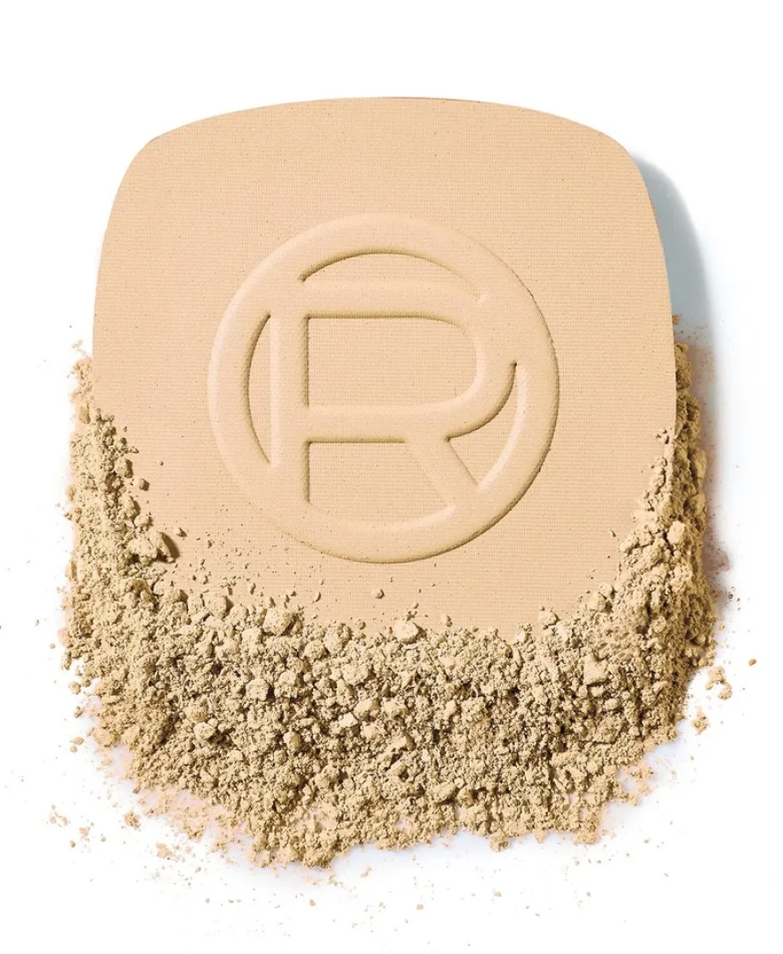 L'Oréal Paris Infaillible 24H Fresh Wear Foundation in a Powder Meikkipuuteri Warm Undertone 30 ml