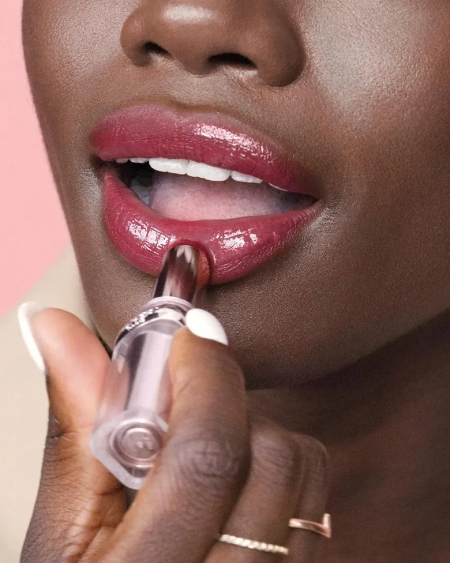 L'Oréal Paris L'Oréal Paris Glow Paradise Balm-in-Lipstick 642 Beige Eden huulipuna 4,8g