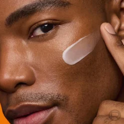 L'Oréal Paris Men Expert Hydra Energetic kasvovoide väsymyksen merkkejä vastaan 50ml