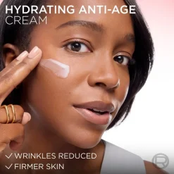 L'Oréal Paris Revitalift ryppyjä silottava ja ihoa kiinteyttävä päivävoide 50ml